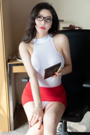 两个领导一起吃我的奶_剧情片电影完整版